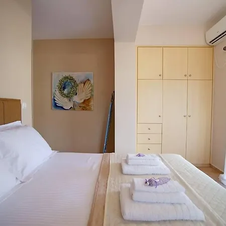 Luxury Kyparissia