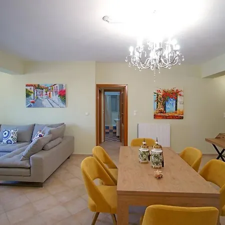 Luxury Kyparissia
